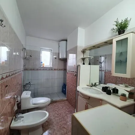 Apartment X 6 People Tirana