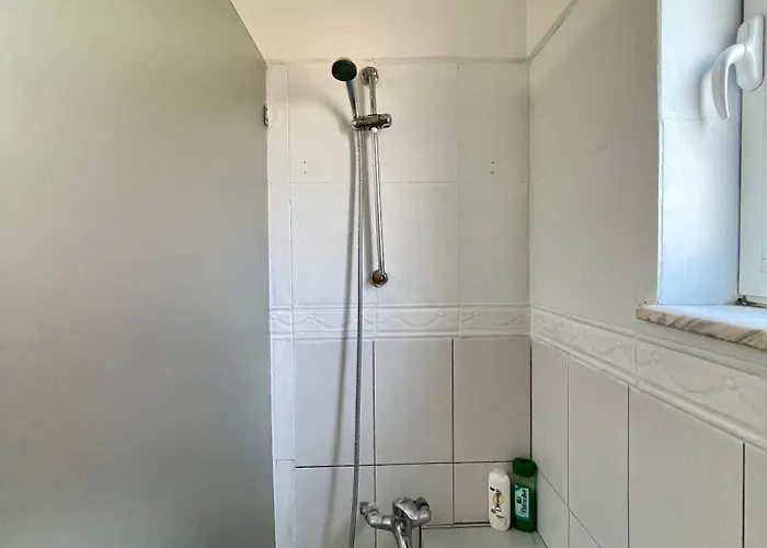 X 6 People Apartment *