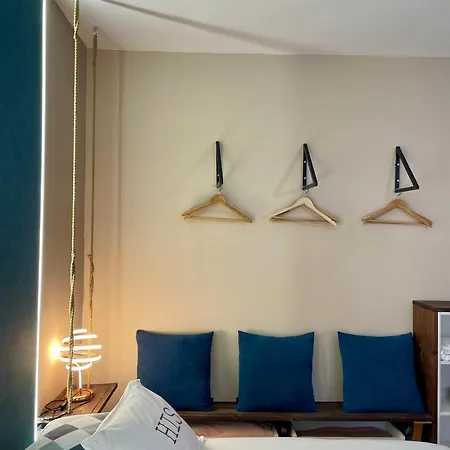 X 6 People Apartamento