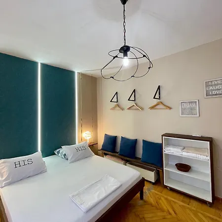 X 6 People Apartamento